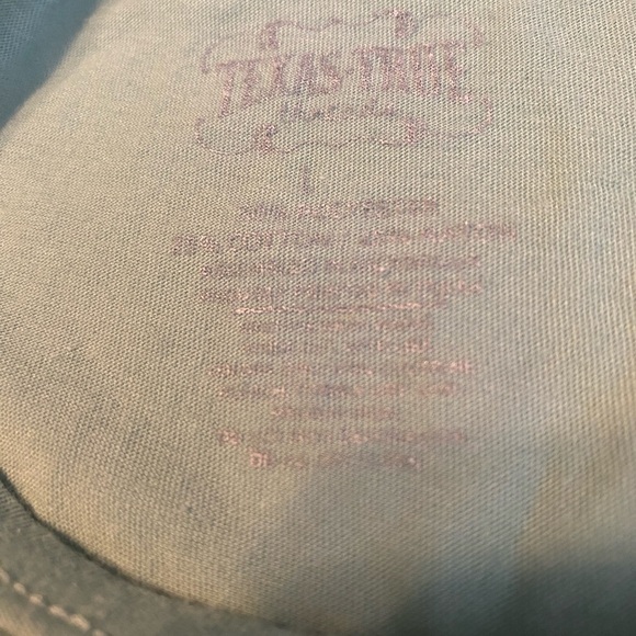 Texas True Threads Womens Size Large Sage Green
Faith Inspired Graphic Tee - Picture 4 of 4